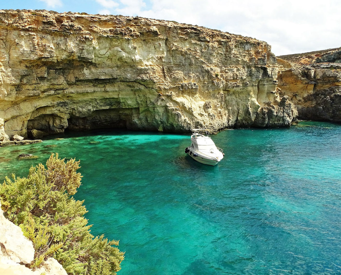 Malta ‘s crystal sea waters